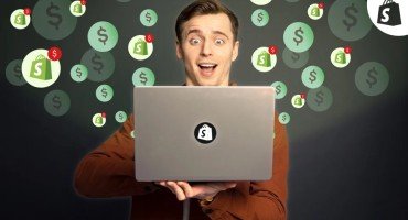 Starting an ecommerce store illustration